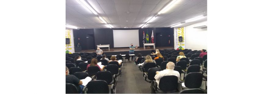 Prefeitura de Adamantina realiza reunião visando adequar plano de carreira e remuneração dos profissionais da educação