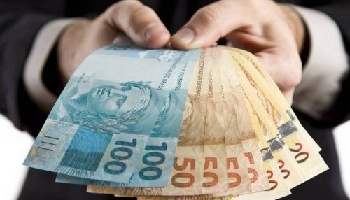 Governo propõe valor de R$ 1.169 para salário mínimo de 2022