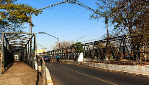 Após verificarem danos em ferragens, vereadores pedem vistoria no pontilhão da Rua Joaquim Nabuco