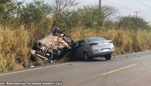 Cinco pessoas ficam feridas em acidente em estrada Vicinal