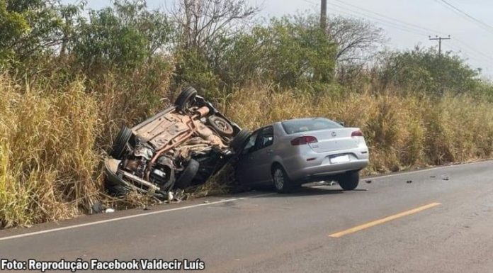 Cinco pessoas ficam feridas em acidente em estrada Vicinal
