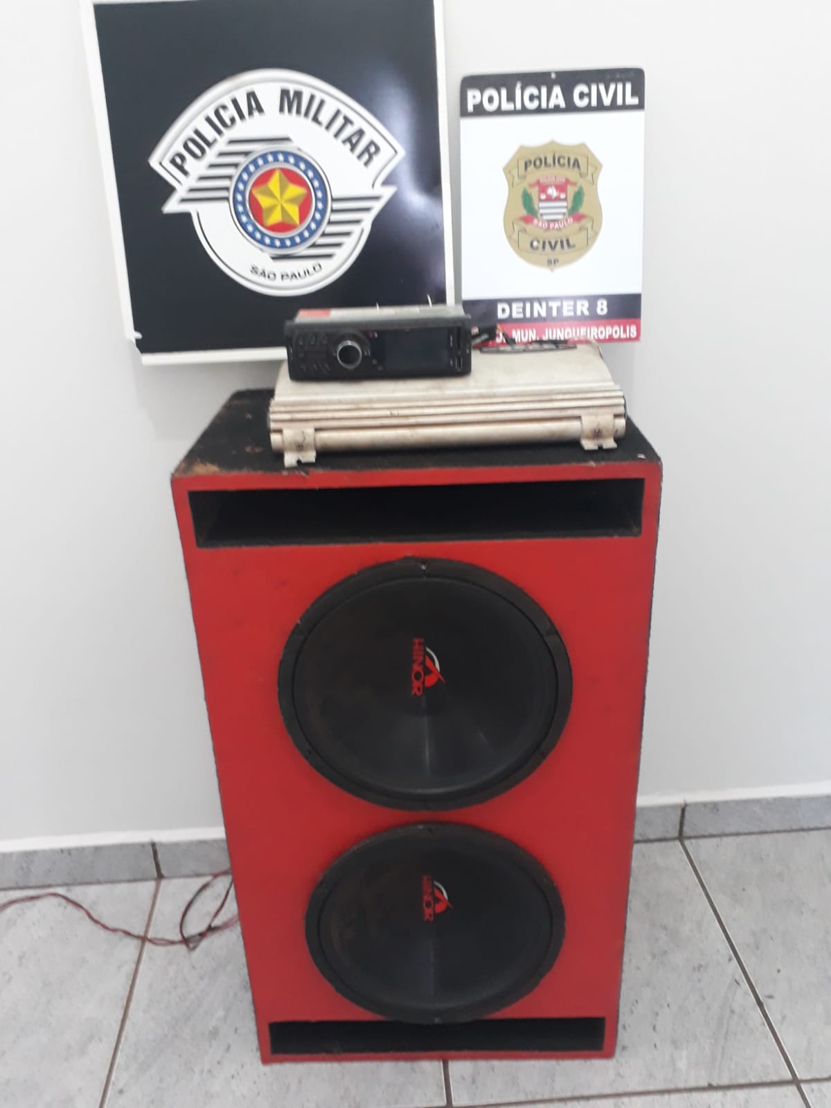 Polícia Civil e Militar localizam veículo furtado e os objetos subtraídos foram recuperados