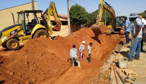 Prefeitura de Adamantina executa instalação de galeria de águas pluviais no Jardim Adamantina
