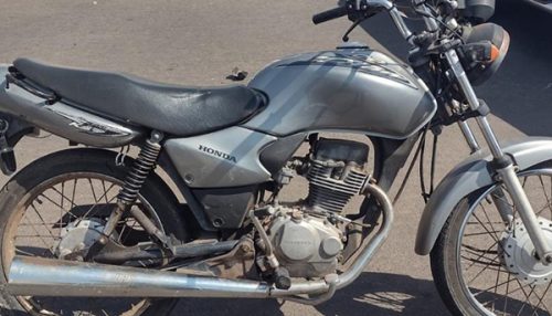 Idoso morre em acidente entre moto e caminhonete