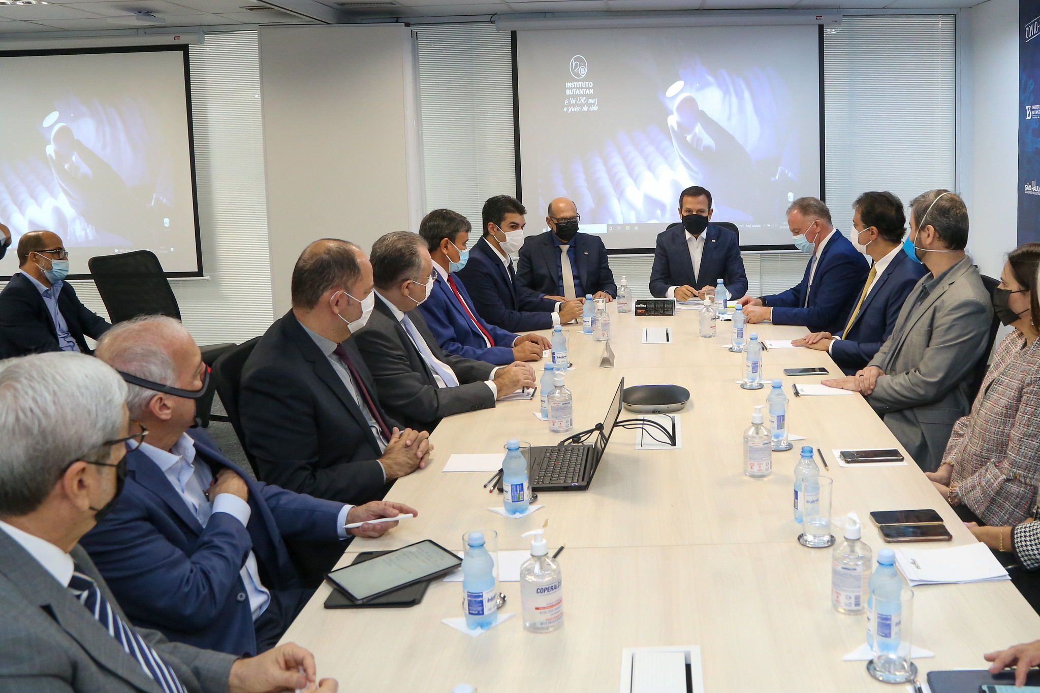 SP antecipa de 12 para 8 semanas aplicação da segunda dose da vacina da Pfizer