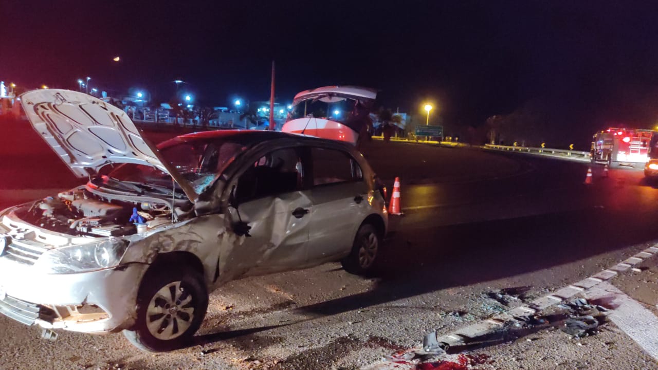 Dois moradores de Parapuã ficam feridos após capotamento na SP-294