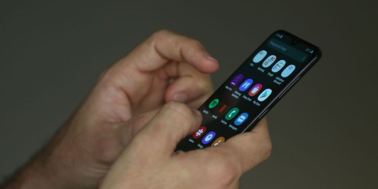 Caixa lança nova versão do aplicativo Bolsa Família