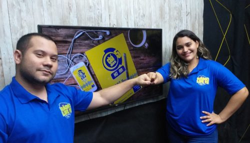 Novos apresentadores, evidenciam a reestreia do Programa Chá das 5, com novidades.