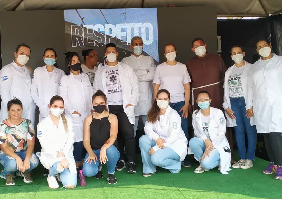 Enfermagem da UniFAI participa de treinamento no Corpo de Bombeiros em Semana de Trânsito