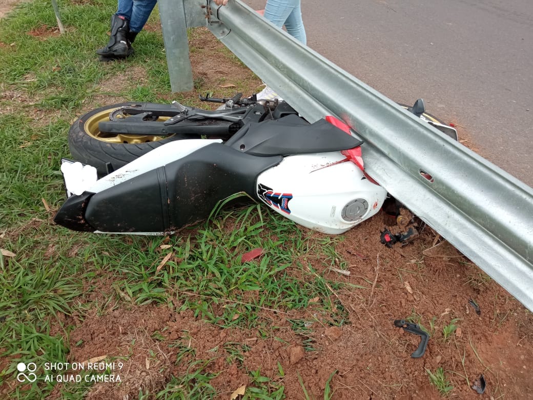 Motociclista fica gravemente ferido no trevo de acesso a Osvaldo Cruz