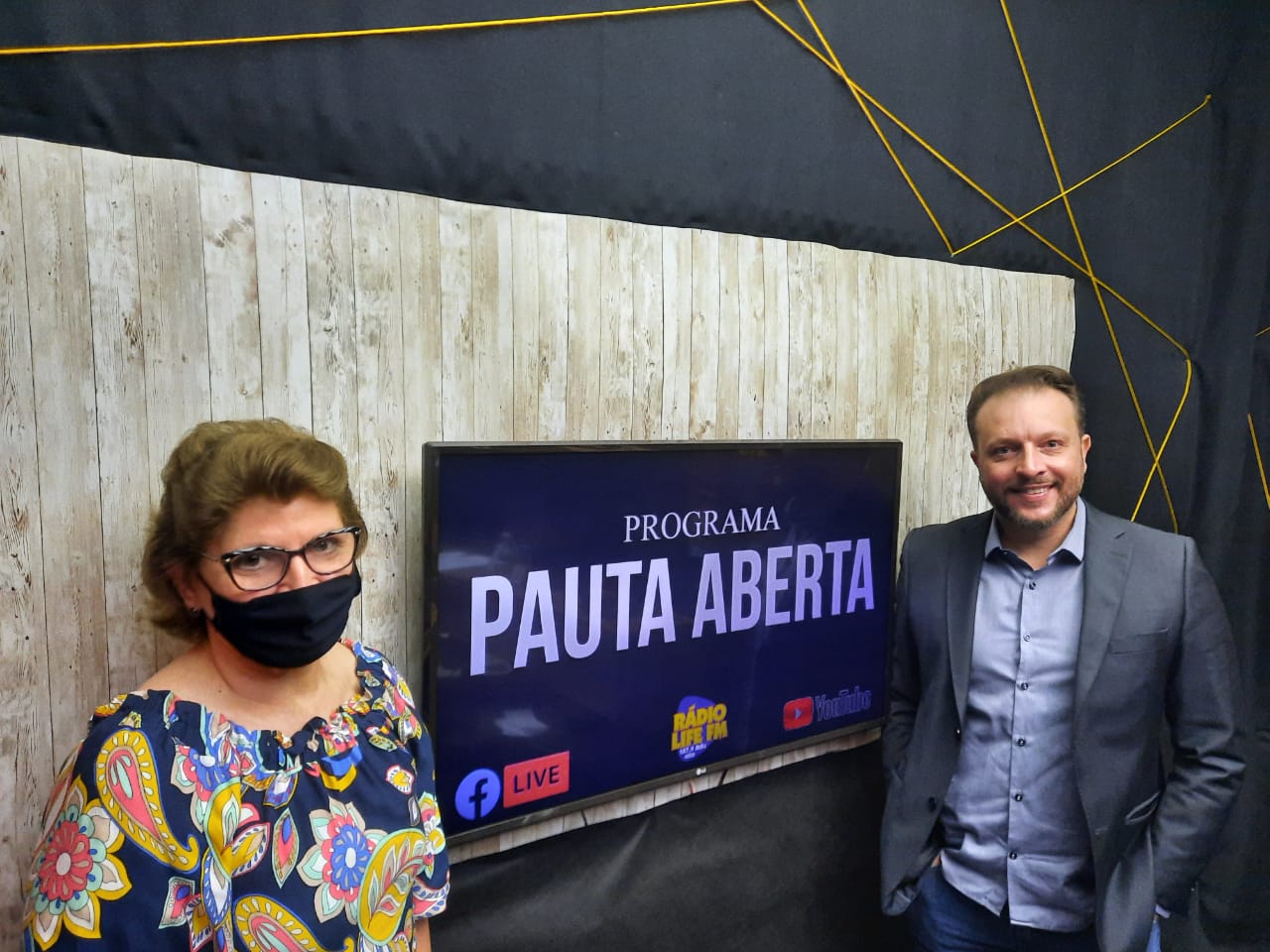 Pauta Aberta com Hélio Malheiros Jr, entrevista a Professora e Dra. Izabel Castanha Gil