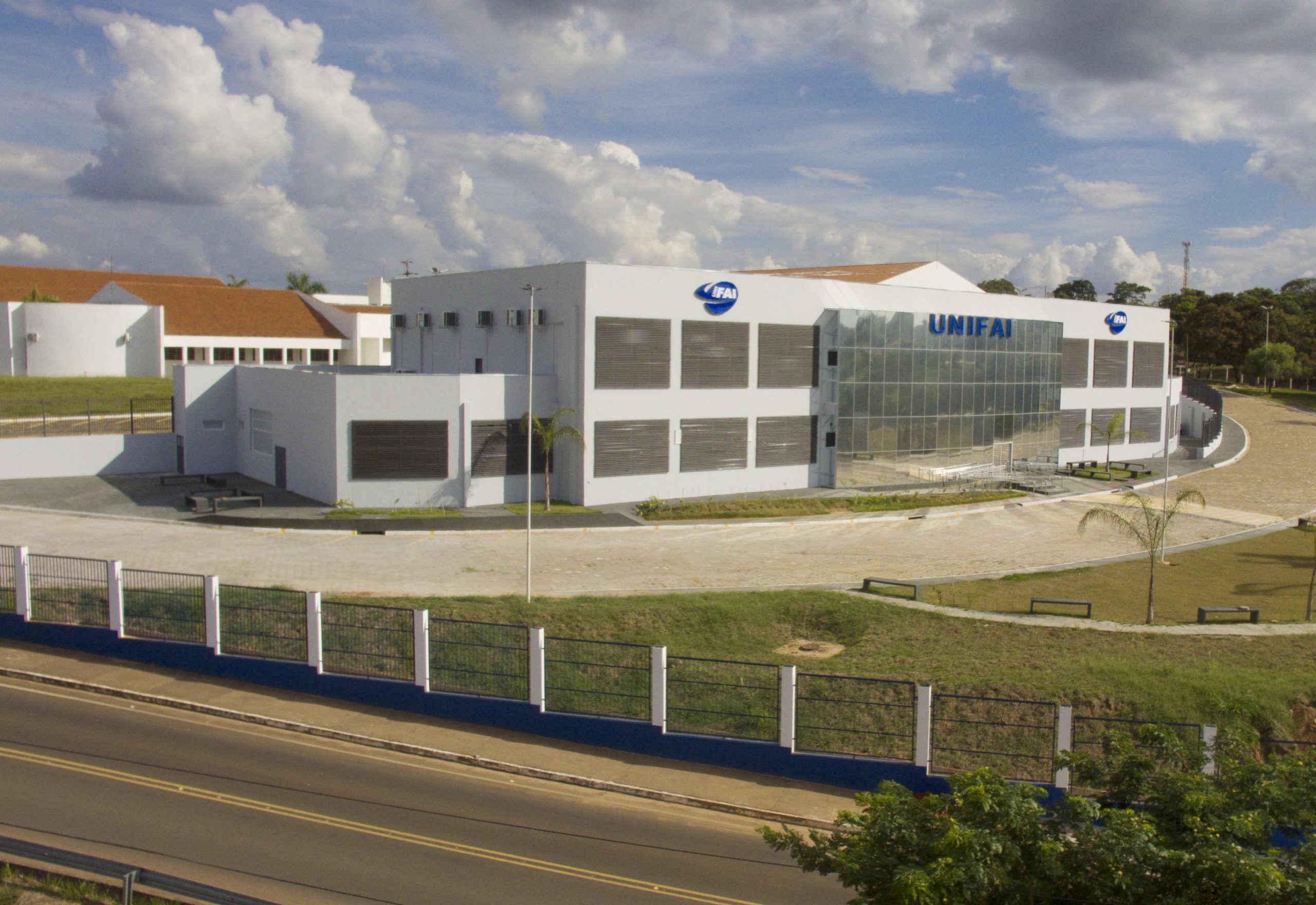 UniFAI abre vagas para contratação temporária de  professores de Direito, Engenharia Civil e Medicina