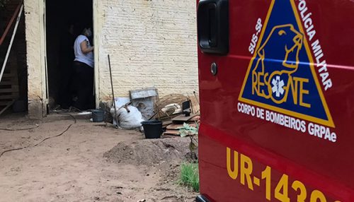 Homem fica ferido após cair de telhado e ter o corpo transfixado por ferro em Flórida Paulista