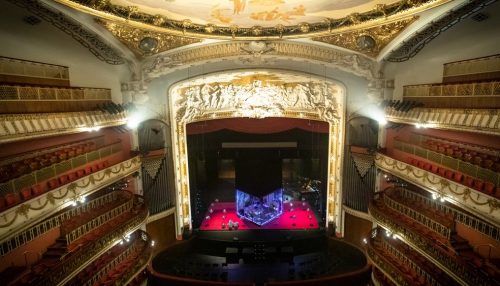 Governo de SP veta projeto que acaba com meia-entrada em eventos culturais e esportivos