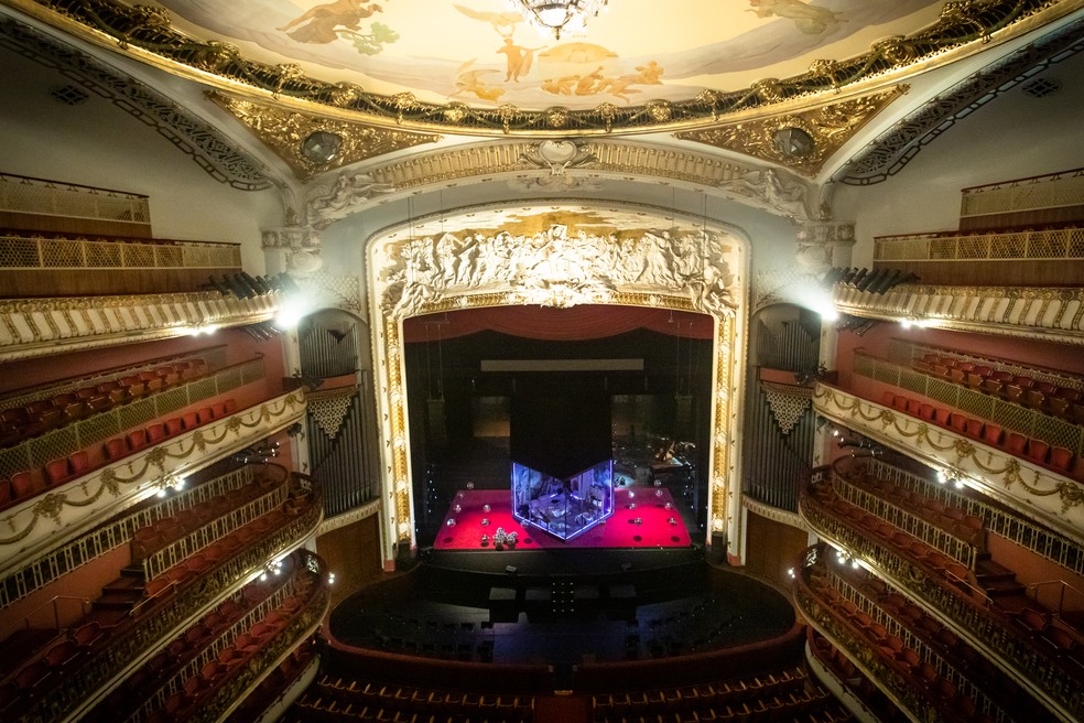 Governo de SP veta projeto que acaba com meia-entrada em eventos culturais e esportivos