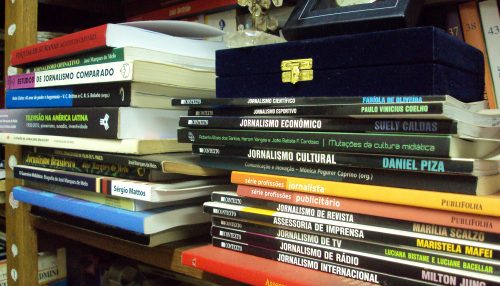 A HISTÓRIA COMO PAUTA DA MÍDIA...