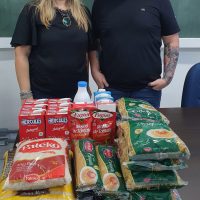 FOTO   ARRECADAÇÃO DE ALIMENTOS
