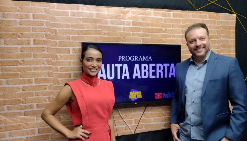 Hélio Mallheiros Jr. entrevista a médica dermatologista Juliana Carvalho