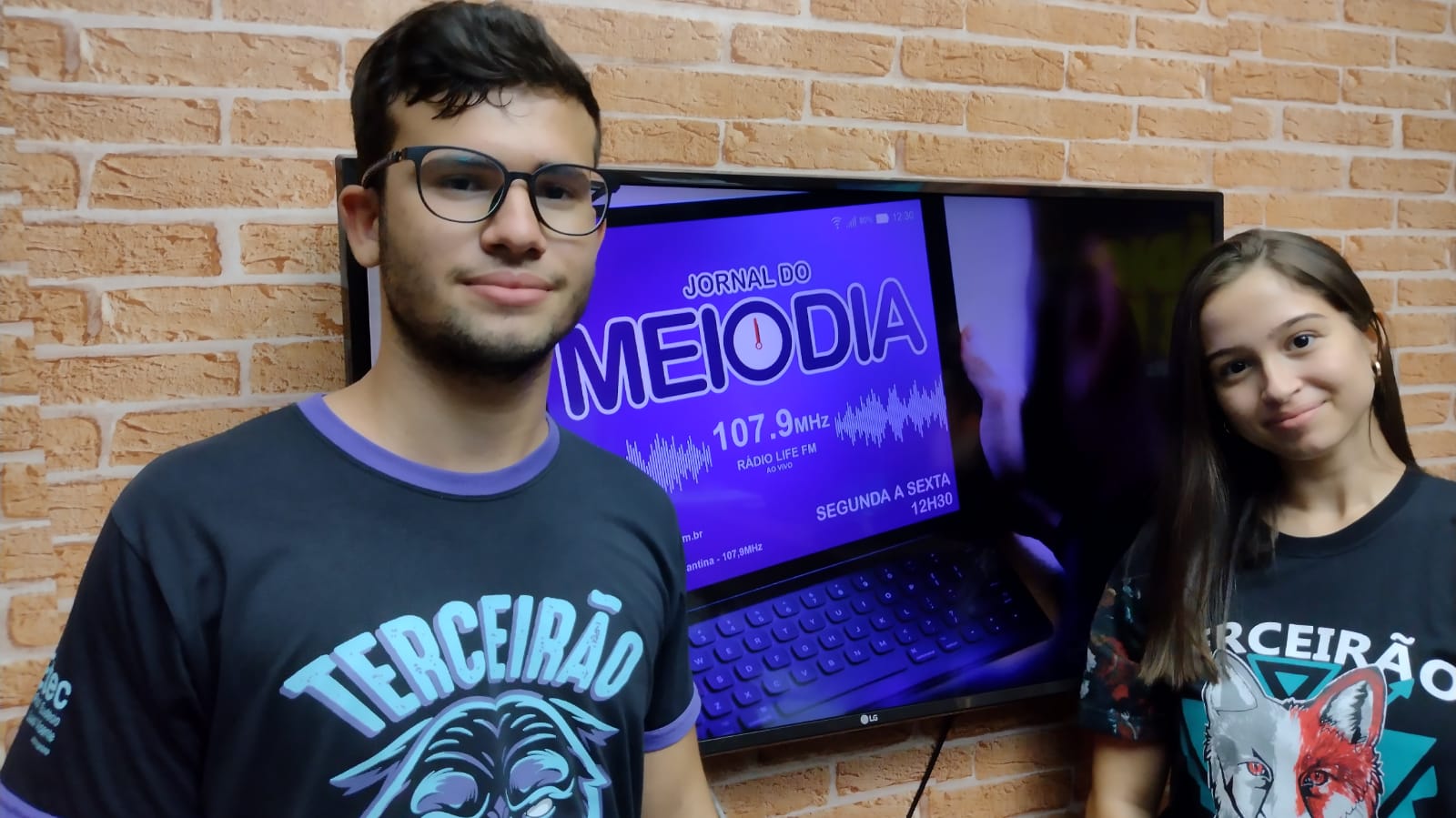 Vestibulinho da Etec - com os alunos Jean Garozi e Isadora