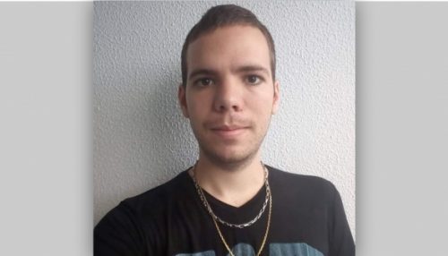 Rapaz de 27 anos morre após carro que dirigia bater em árvores na SP-294, em Junqueirópolis