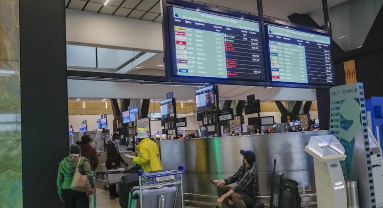 Brasileiro que chegou da África do Sul é diagnosticado com Covid