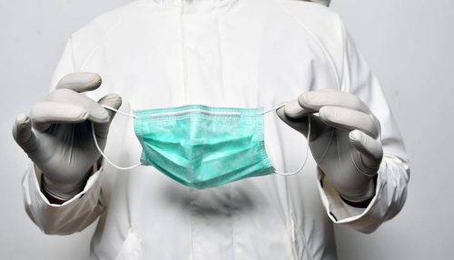 Comitê científico de SP prevê fim do uso de máscaras em dezembro