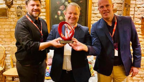 Sicredi é premiado por uso de inteligência artificial em atendimento via WhatsApp