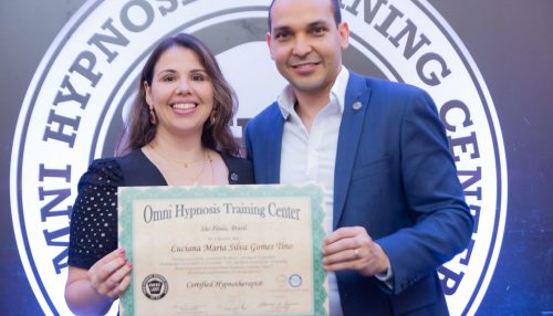 Atendimento através da hipnoterapia é realizada em Adamantina, comprovada cientificamente é eficaz na cura de doenças emocionais e físicas.