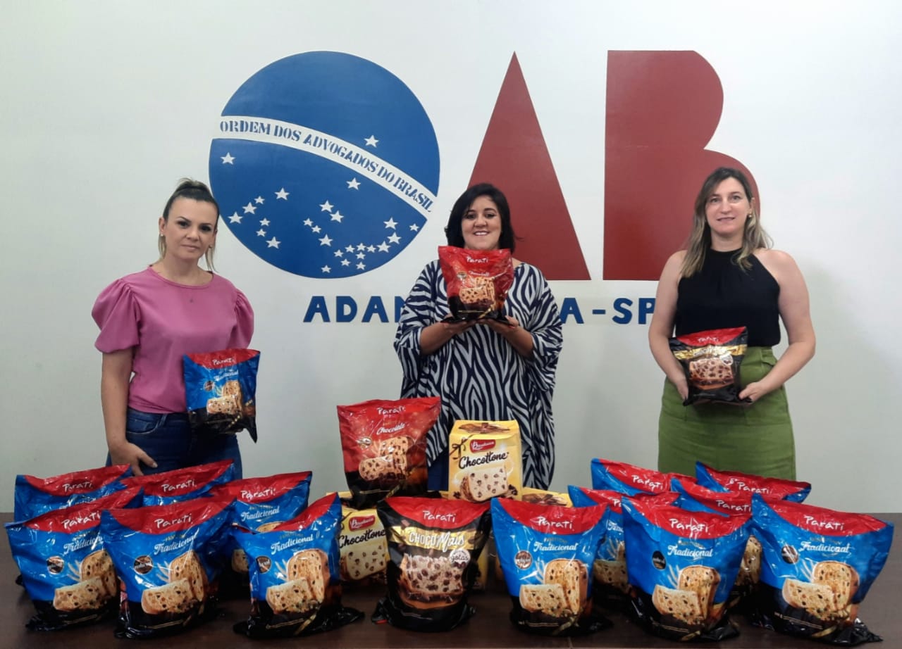 A comissão de Ação Social da OAB, faz doações de panetones para a campanha “Partilhar é Amar” da Rádio Life FM