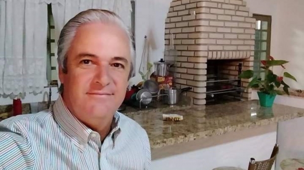 Morador de Parapuã morre após acidente com moto; veículo colidiu em árvore