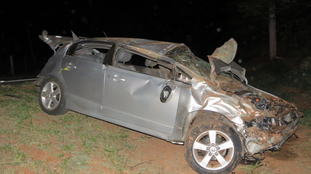 Mulher morre em capotamento na vicinal Osvaldo Cruz a Sagres