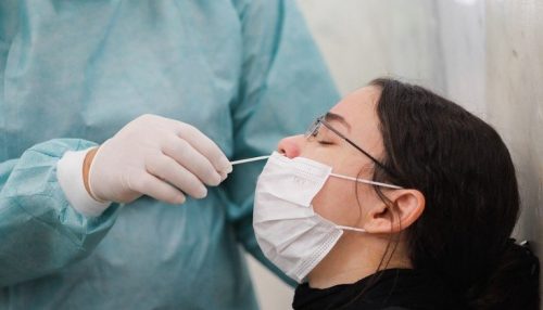 Cientistas descobrem subvariante da Ômicron ainda mais infecciosa