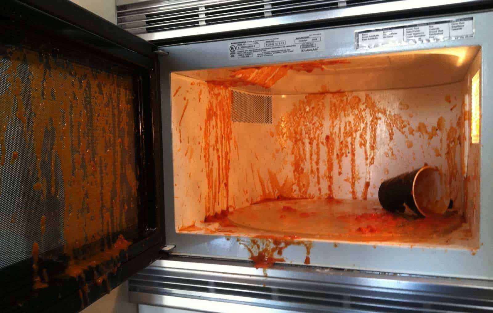 7 alimentos que não podem ir ao micro-ondas, mas muitos ainda insistem