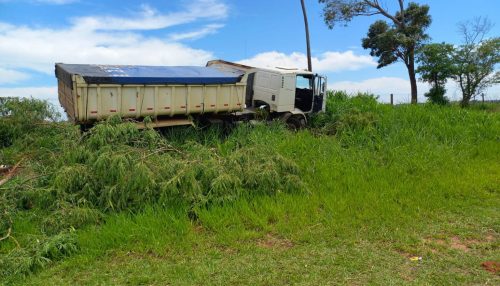 Caminhoneiro de Osvaldo Cruz sofre infarto e morre na SP 294 em Dracena