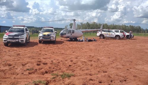 Operação policial apreende helicóptero com quase 250kg de cocaína e prende 3 homens em flagrante por tráfico de droga