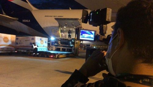 Primeiro lote de vacinas da Pfizer para crianças chega ao Brasil