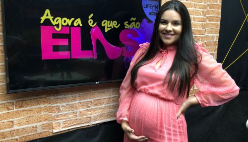 A influencer Juliana Del Compare marcou com alto astral a reestreia do 'Agora é Que São Elas'