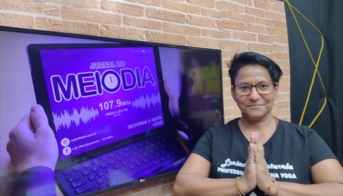 Professora de Yoga realiza projeto no Jardim Brasil e dar aula  gratuitamente