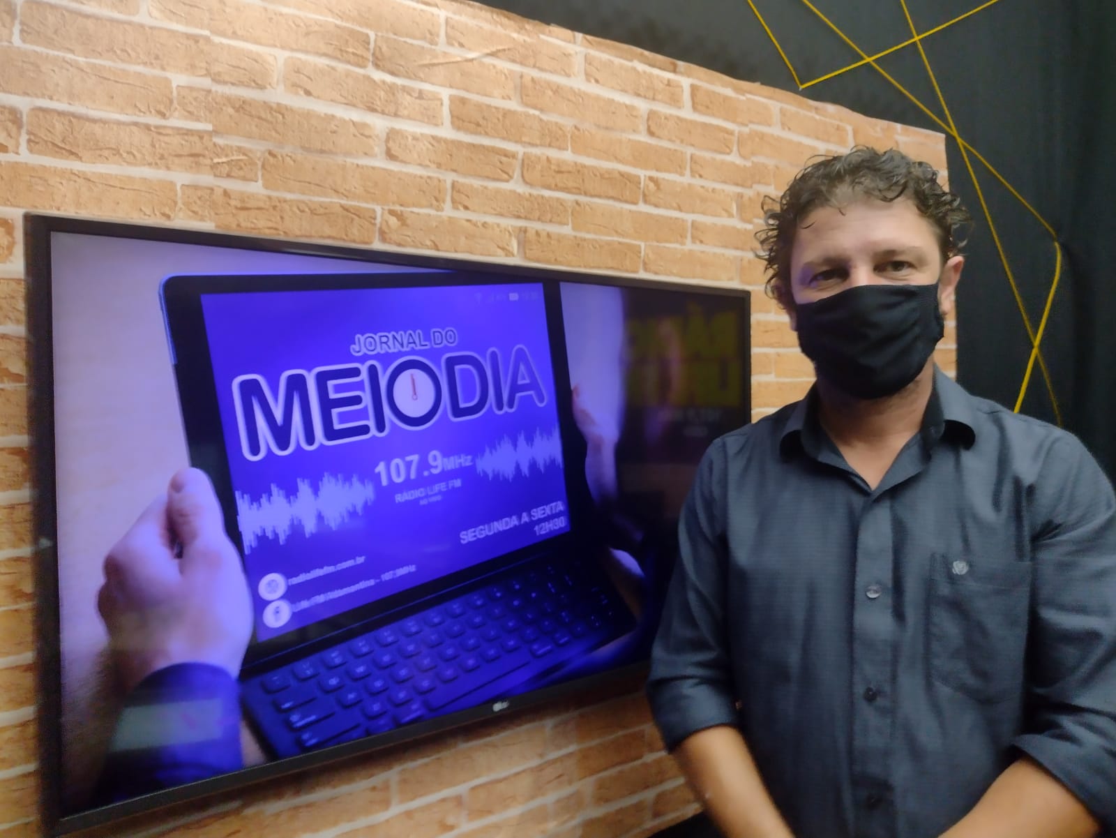 Maestro Valter Negrine, fala sobre a programação do carnaval 2022 em Adamantina