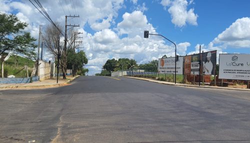 DEMTRAN implanta semáforo em cruzamento da Rio Branco com a Tetsushi Haga