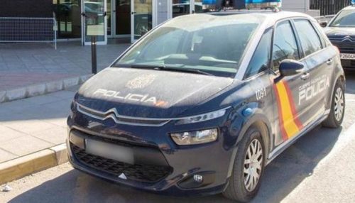 Garoto espanhol é preso por matar família após briga por nota baixa