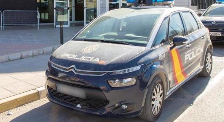 Garoto espanhol é preso por matar família após briga por nota baixa