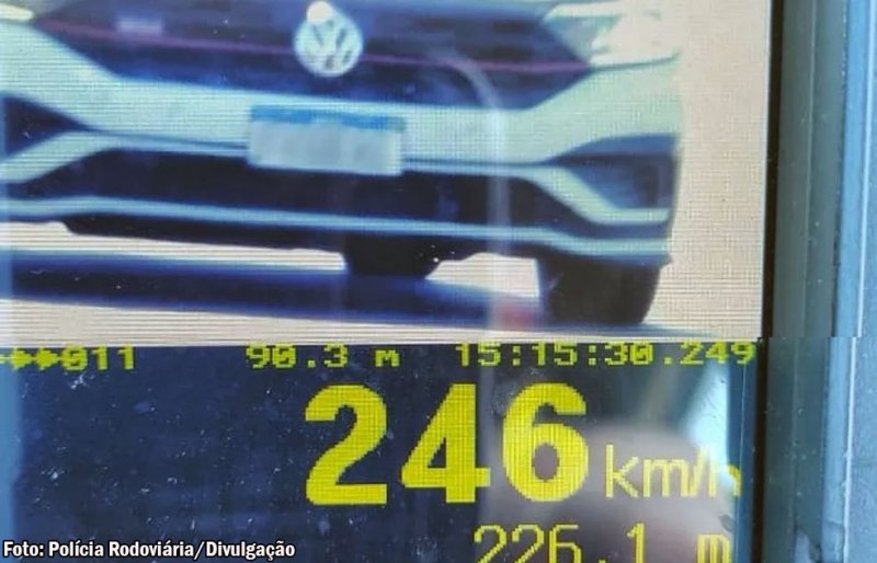Radar flagra carro a quase 250 km/h em rodovia de Tupã