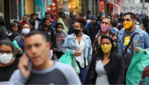 SP irá liberar o uso de máscaras a partir desta quarta-feira, dizem fontes da Saúde