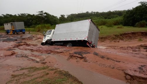 Chuvas castigam a cidade de Quatá (SP)