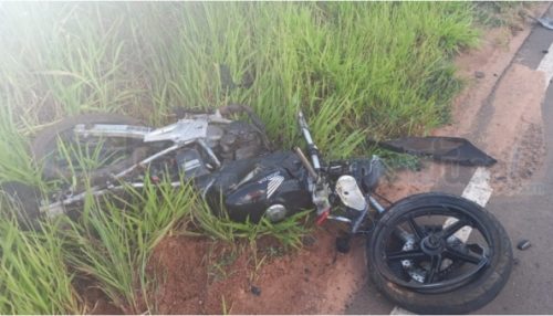 Motociclista tem cabeça decepada em acidente envolvendo sua moto e um caminhão, em Pompeia