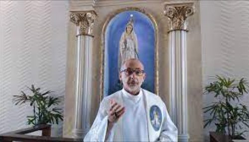 “A voz do anjo sussurrou no meu ouvido Eu não duvido já escuto os teus sinais Que tu virias numa manhã de domingo Eu te anuncio nos sinos das catedrais” (Alceu Valença)