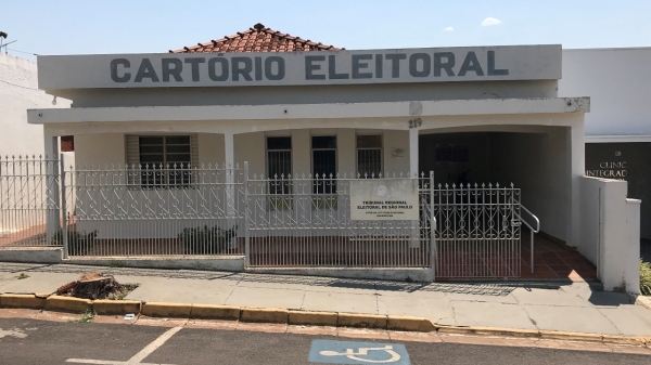 Cartórios eleitorais retomam atendimento presencial