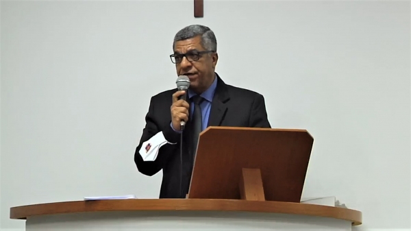 Na Câmara, Hélio Santos anuncia filiação ao PP e que vai disputar eleição a deputado estadual