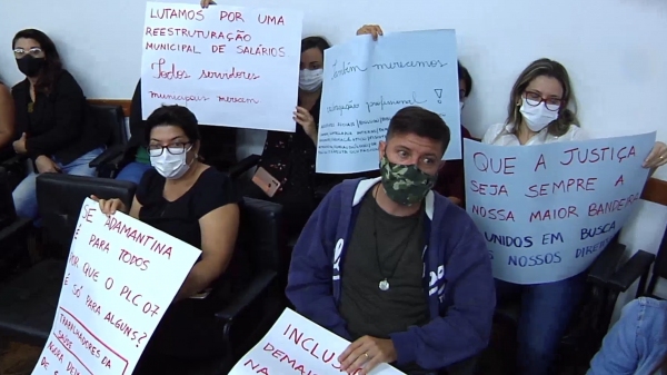 Após críticas, prefeito retira PL que cria nova faixa de salários para engenheiros e arquitetos